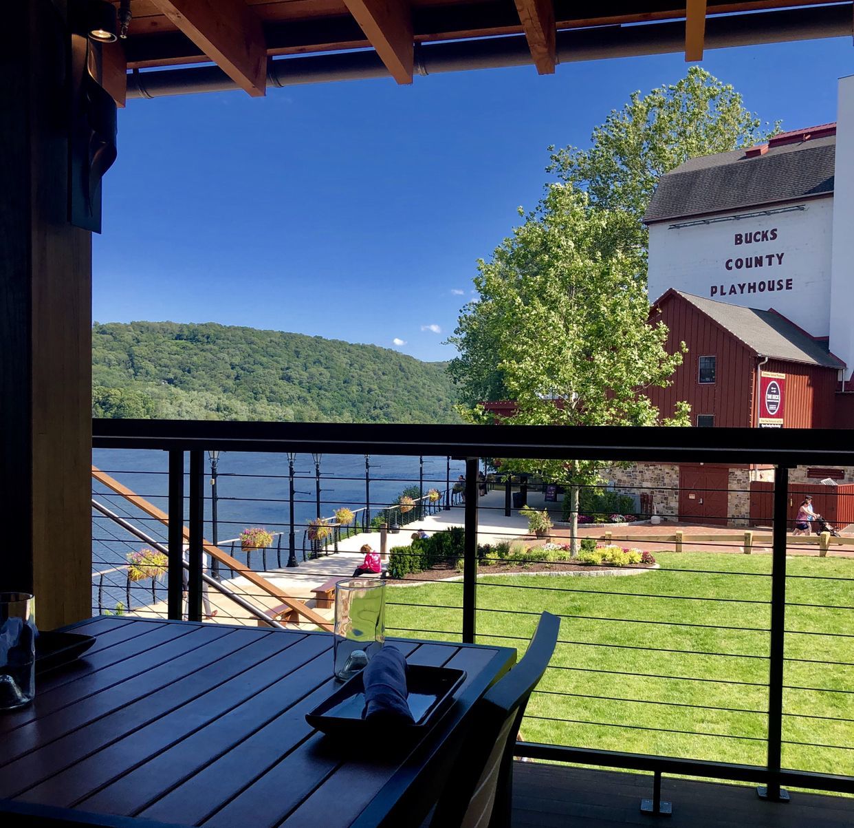 Stella Restaurant Deck