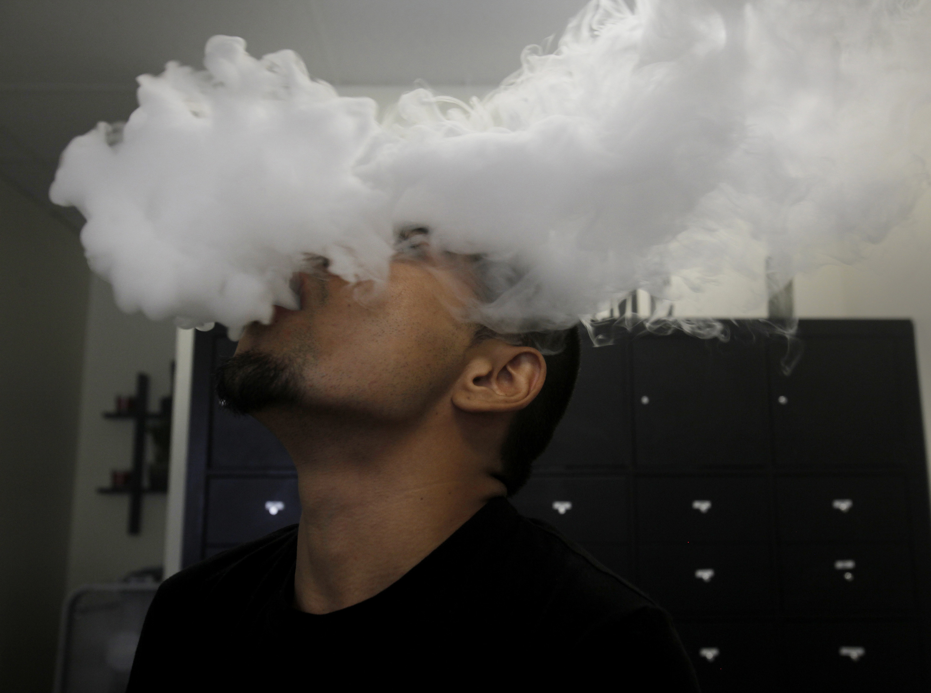 jules smokeless tobacco F.D.A. Approves Juul Vapes After Yearslong Delay FDA reverses marketing ban on