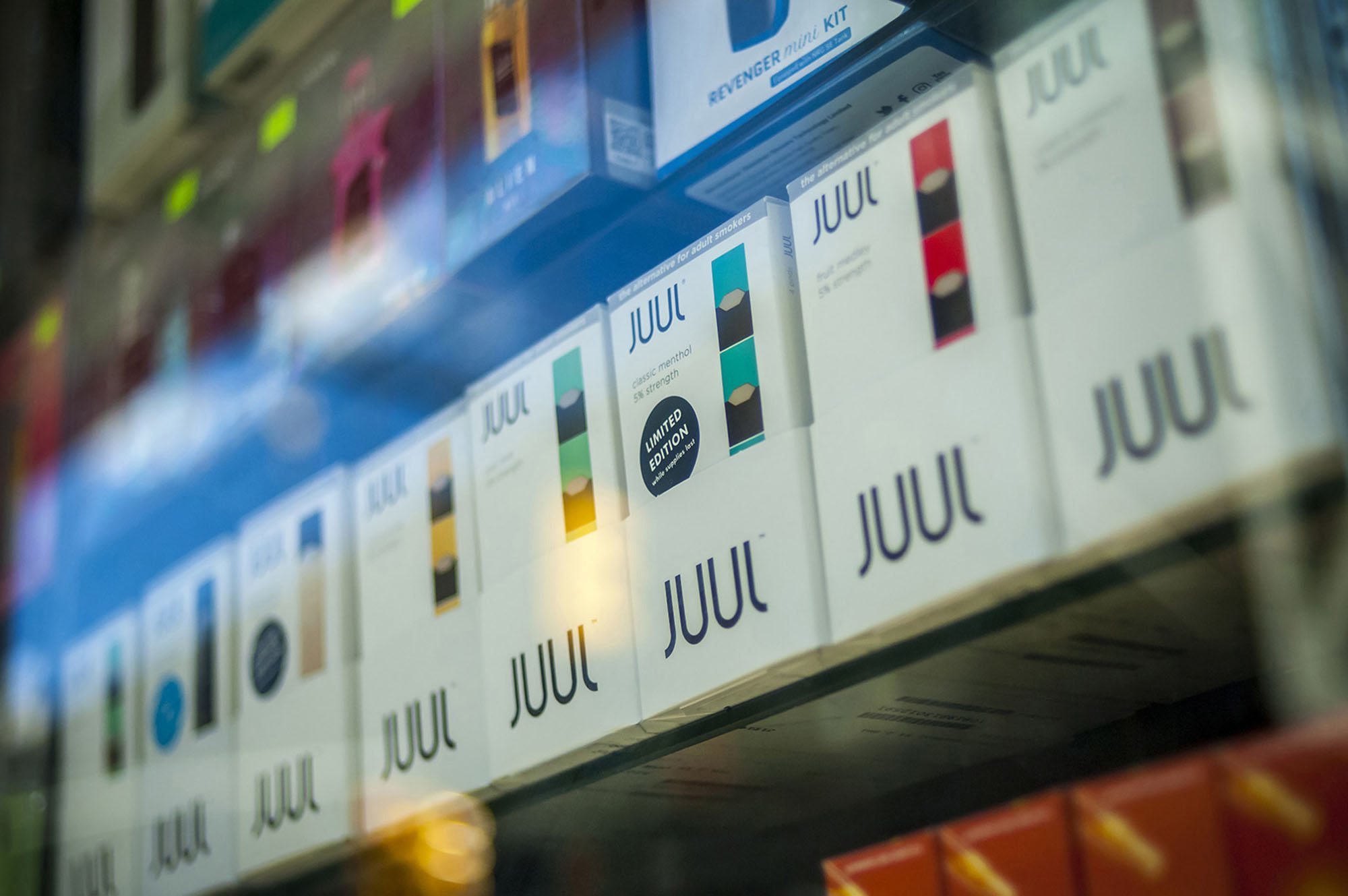 Is There Tar In Juul Pods JUUL Vape Pods | 5% or 3% Nicotine