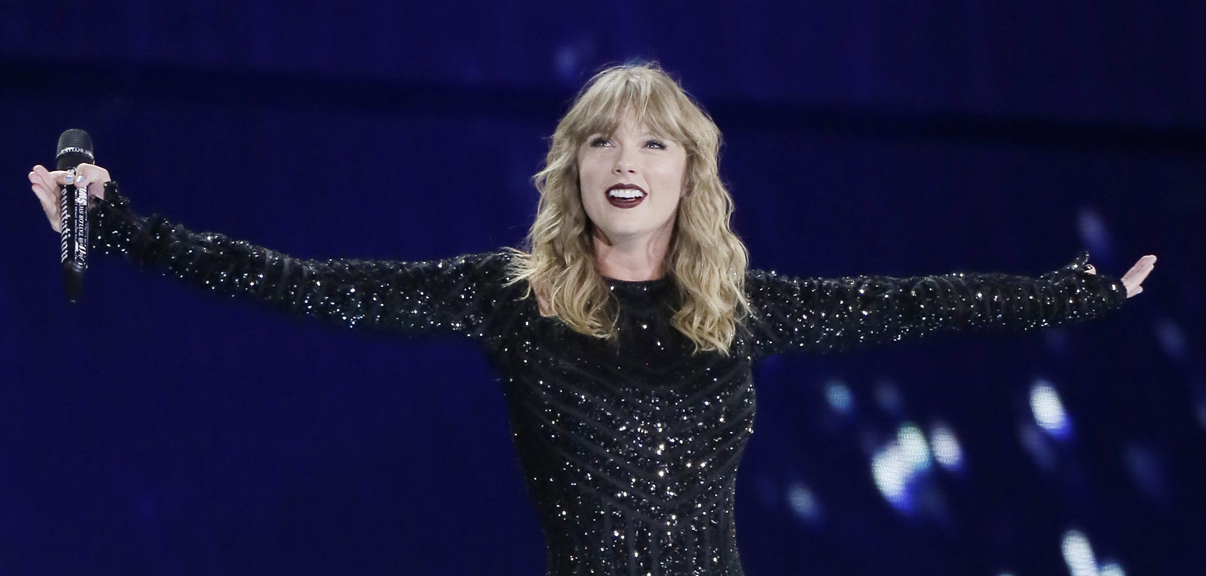 Taylor Swift puts her 'Reputation' on the line at the Linc